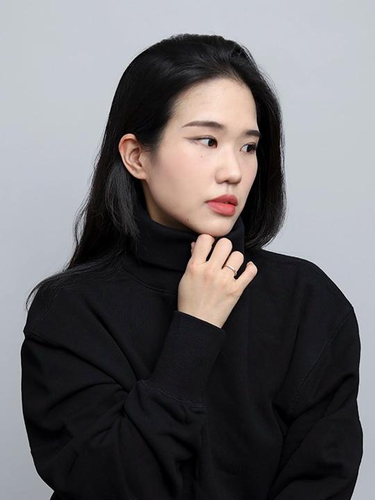 안현진